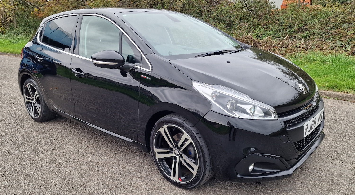 Used Peugeot 208 2019 for sale - 76274880: Photo 8