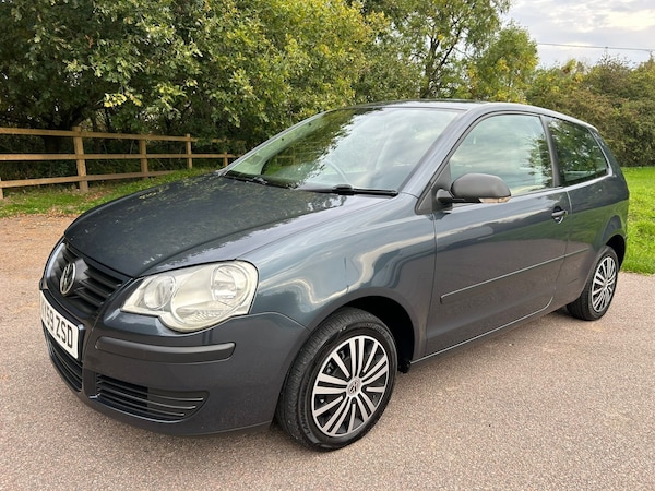 Used Volkswagen Polo 2009 for sale - 76156488: Photo 1