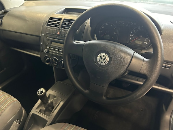 Used Volkswagen Polo 2009 for sale - 76156488: Photo 9