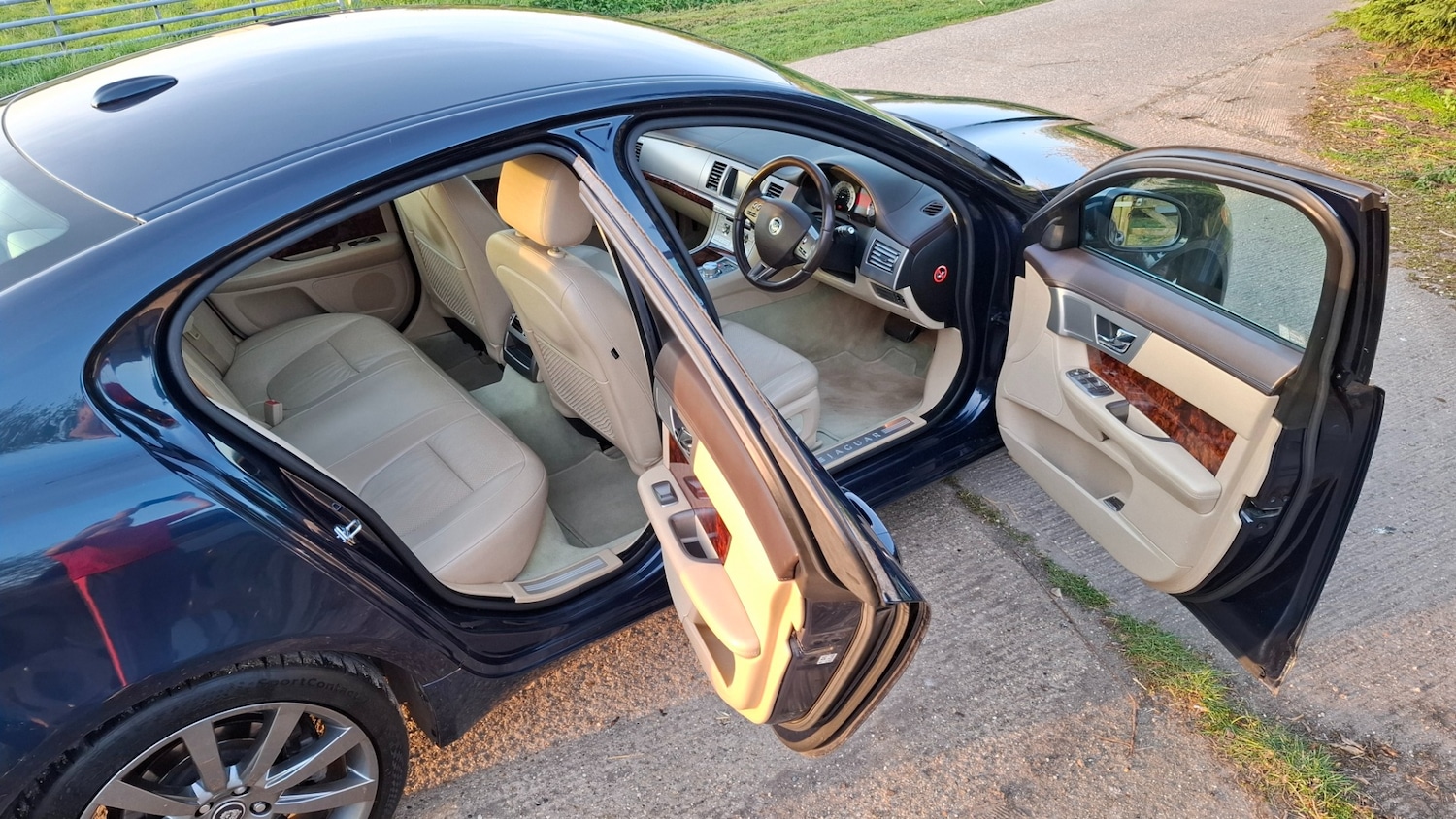 Used Jaguar XF 2009 for sale - 78169411: Photo 18