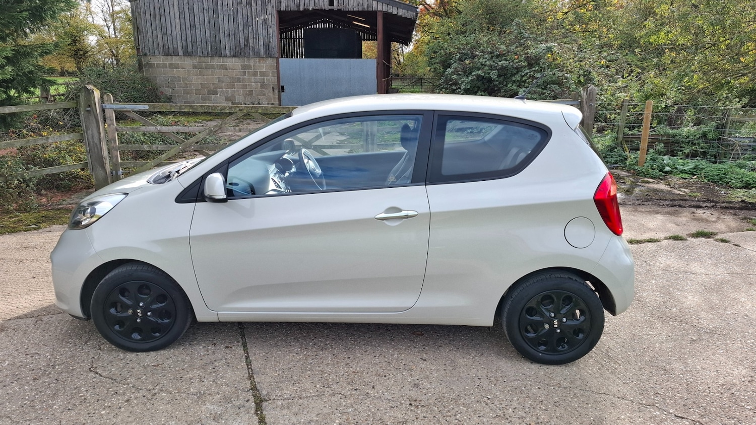 Used Kia Picanto 2011 for sale - 76643713: Photo 28