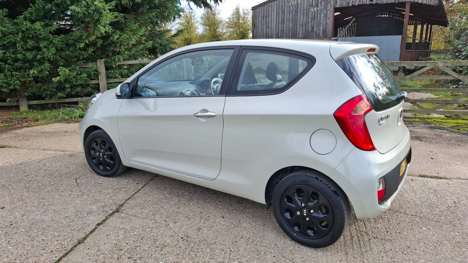 Used Kia Picanto 2011 for sale - 76643713: Photo 29