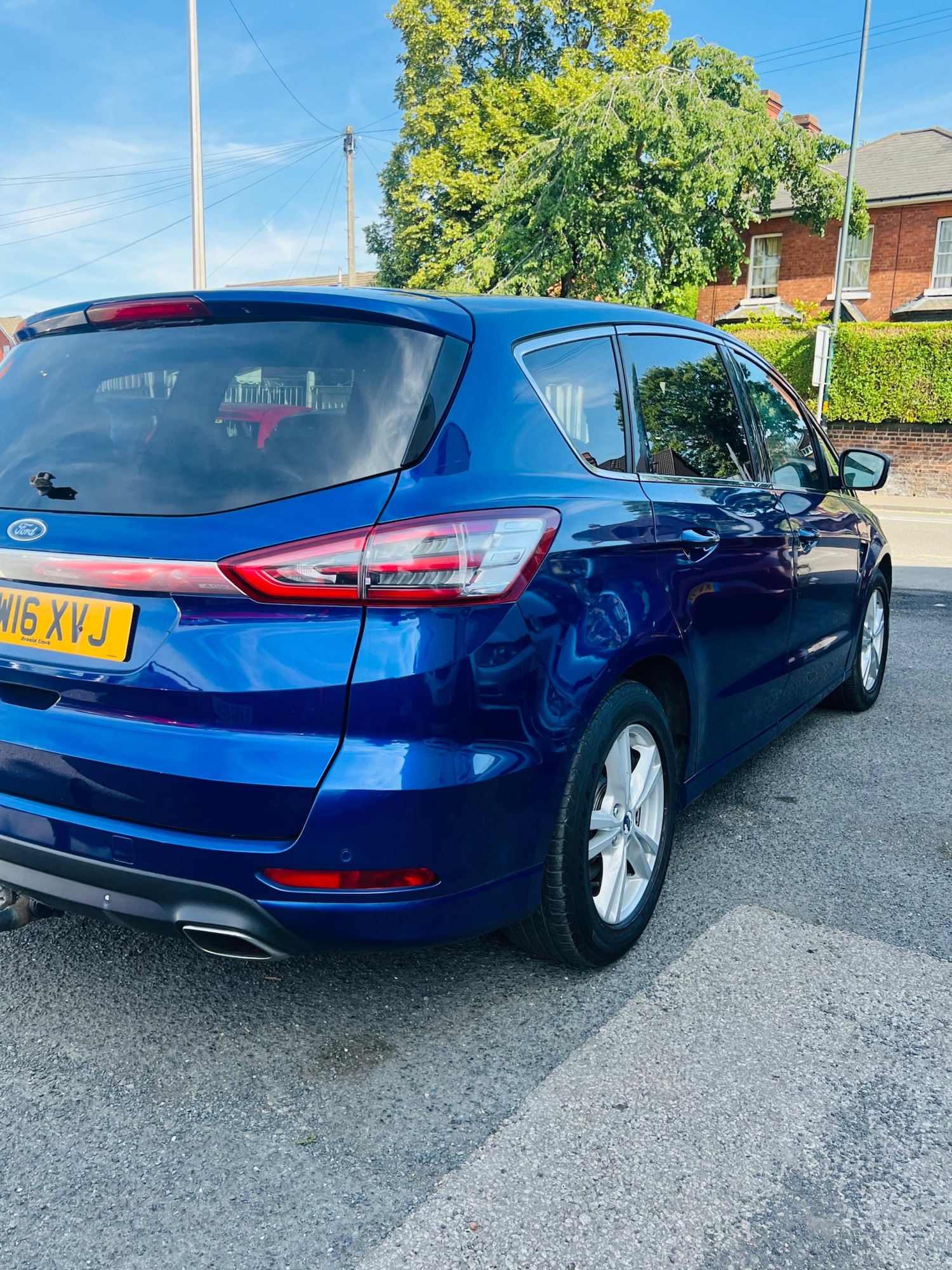 Vehicle 28