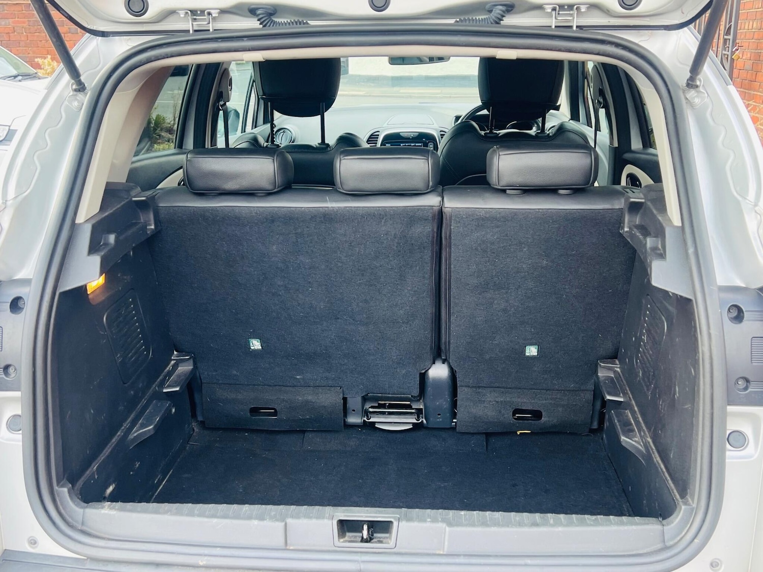 Vehicle 27