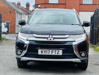 Used Mitsubishi Outlander 2017 for sale - 75414089: Photo