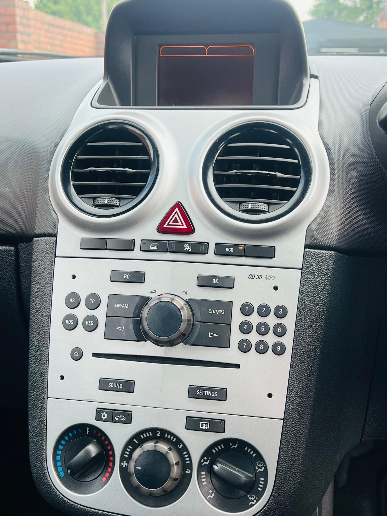Vehicle 28