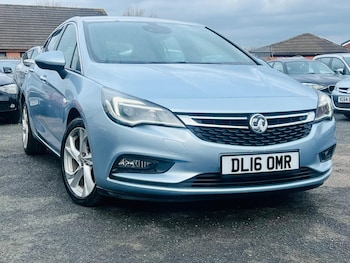 2016 (16) - 1.6 CDTi BlueInjection SRi Nav Euro 6 (s/s) 5dr
