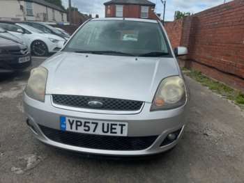2007 (57) - 1.25 Zetec Climate 5dr