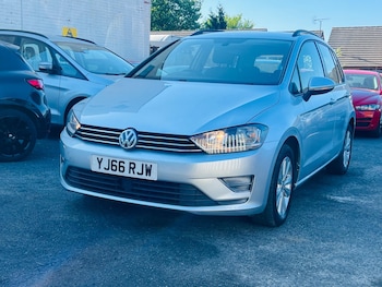 Used Volkswagen Golf SV 2017 for sale - 75402045: Photo