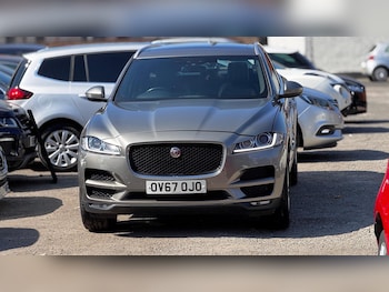 Used Jaguar F-Pace 2017 for sale - 75613996: Photo