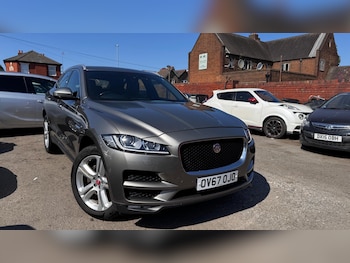 Used Jaguar F-Pace 2017 for sale - 75613996: Photo