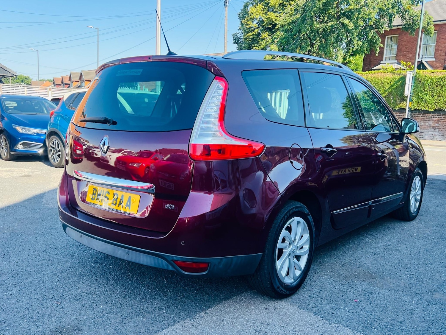 Vehicle 28