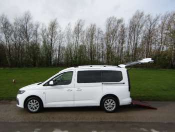2022 (72) - Ford Grand Tourneo Connect 2.0 Tdci Titanium WHEELCHAIR ACCESSIBLE DISABLED MOBILITY VEHICLE WAV TAXI  5-Door