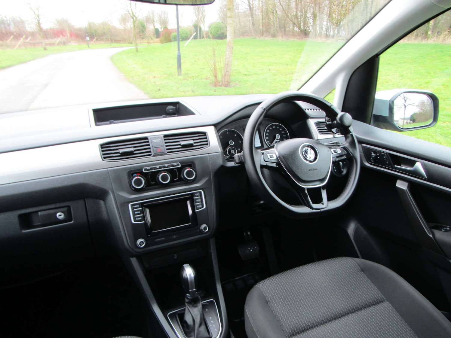 Used Volkswagen Caddy Maxi Life 2020 for sale - 77370971: Photo 10