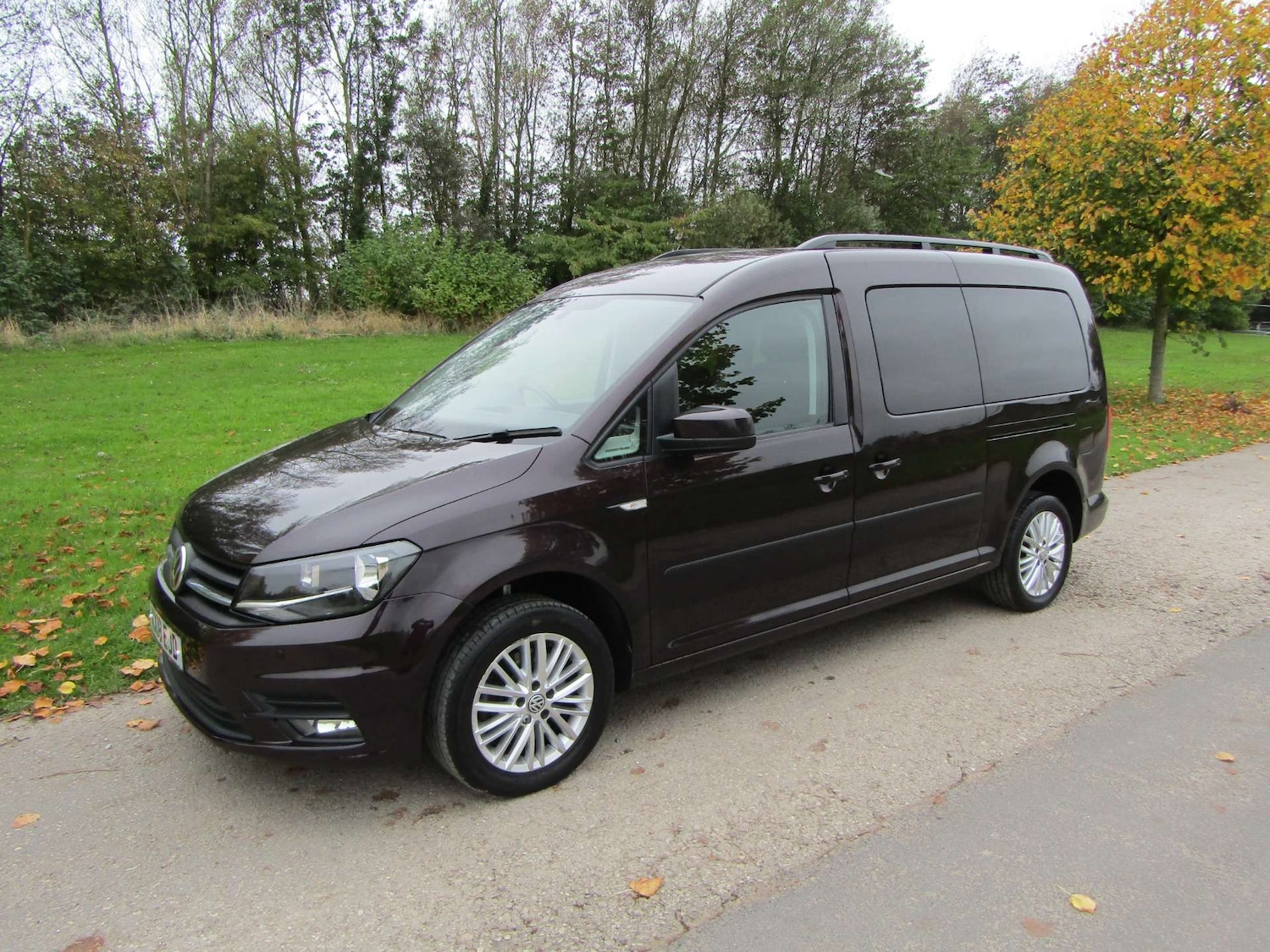 Used Volkswagen Caddy Maxi Life 2018 for sale - 76968829: Photo 4