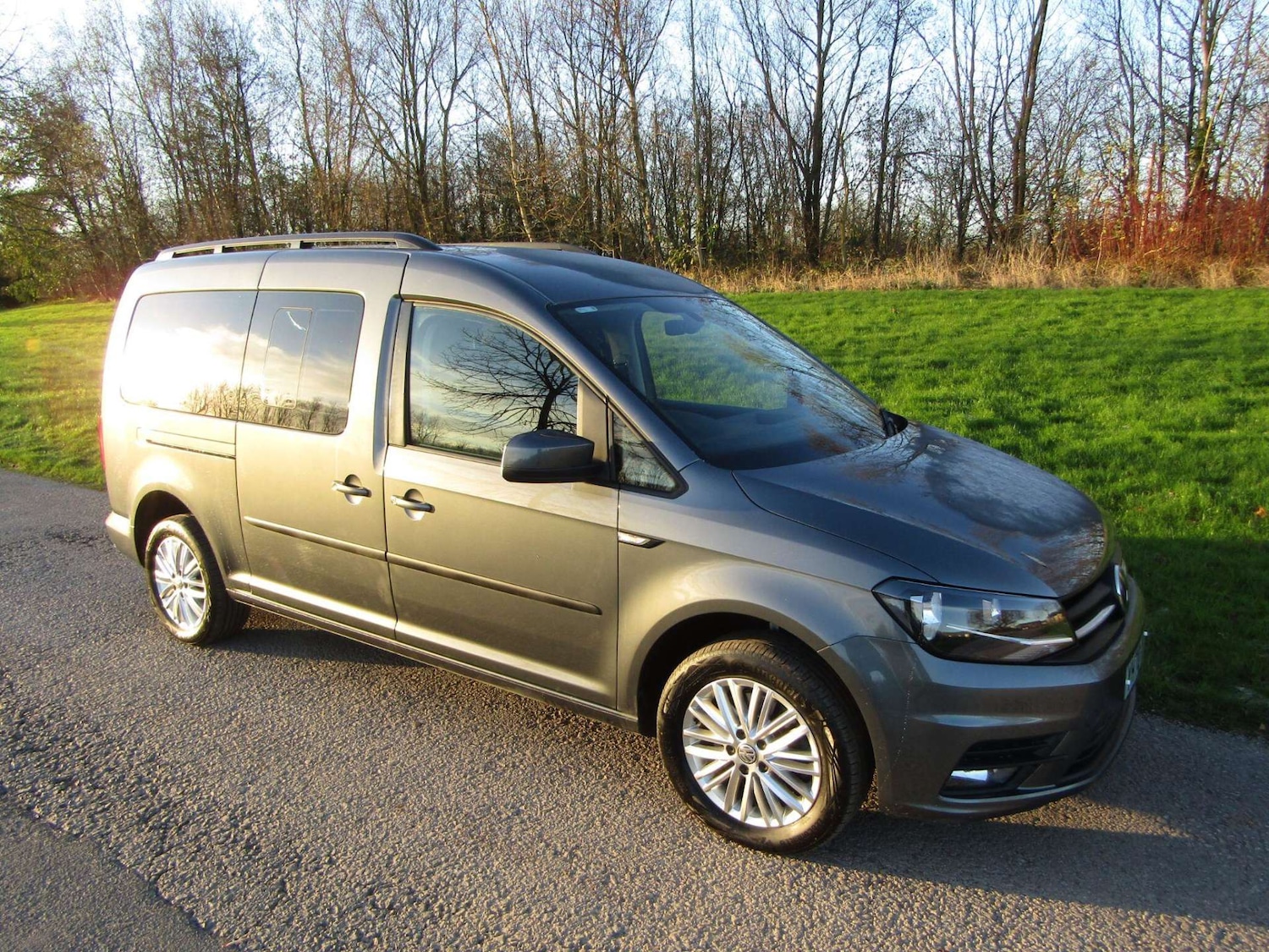 Used Volkswagen Caddy Maxi Life 2020 for sale - 76909069: Photo 3