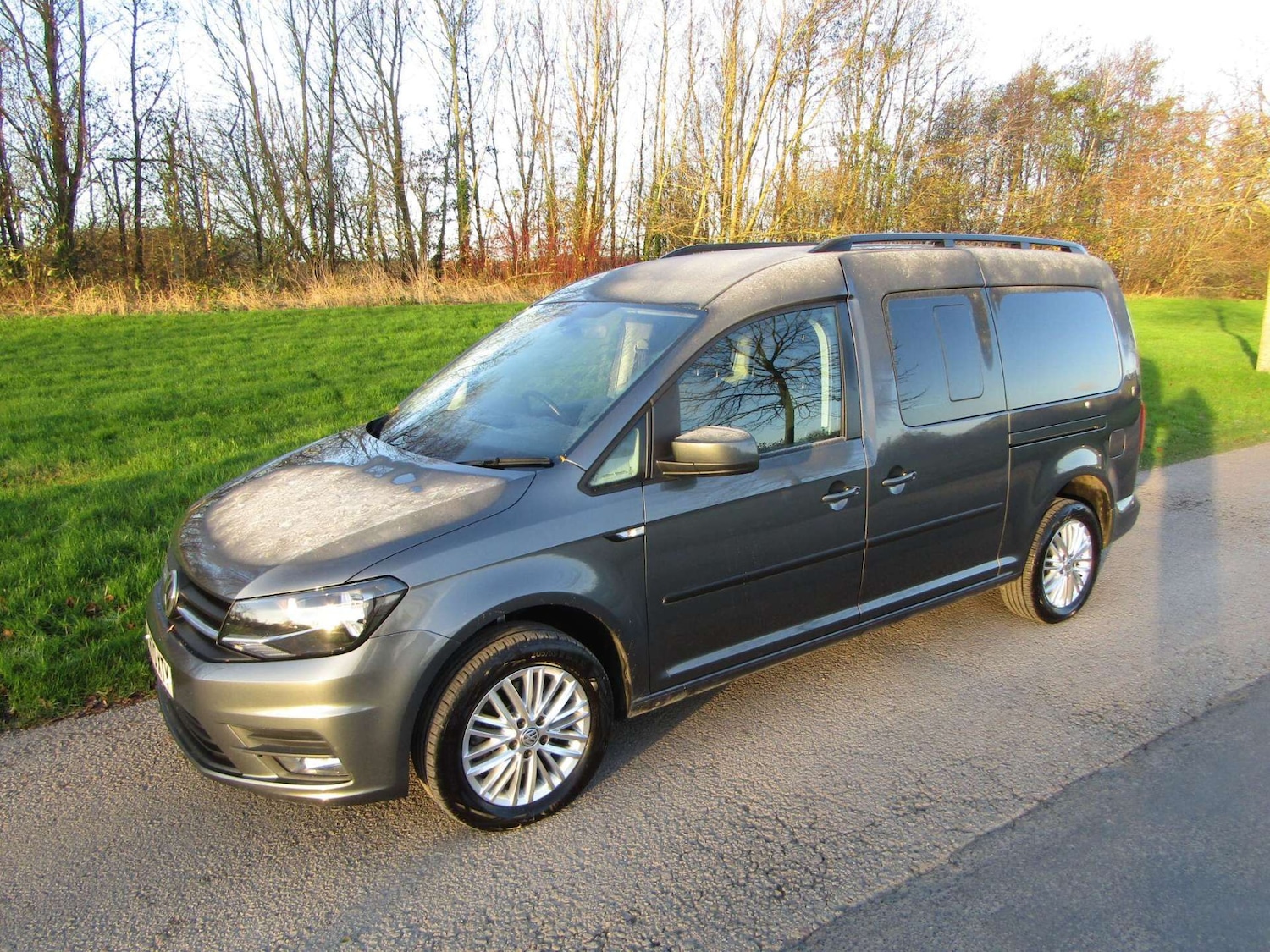 Used Volkswagen Caddy Maxi Life 2020 for sale - 76909069: Photo 4
