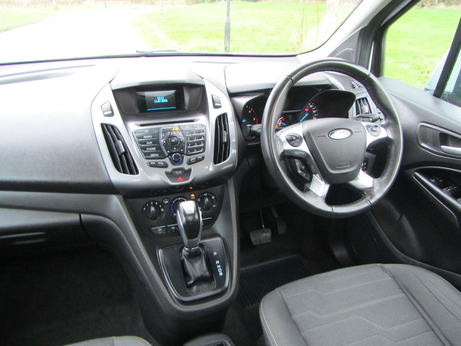 Used Ford Grand Tourneo Connect 2017 for sale - 76968860: Photo 10