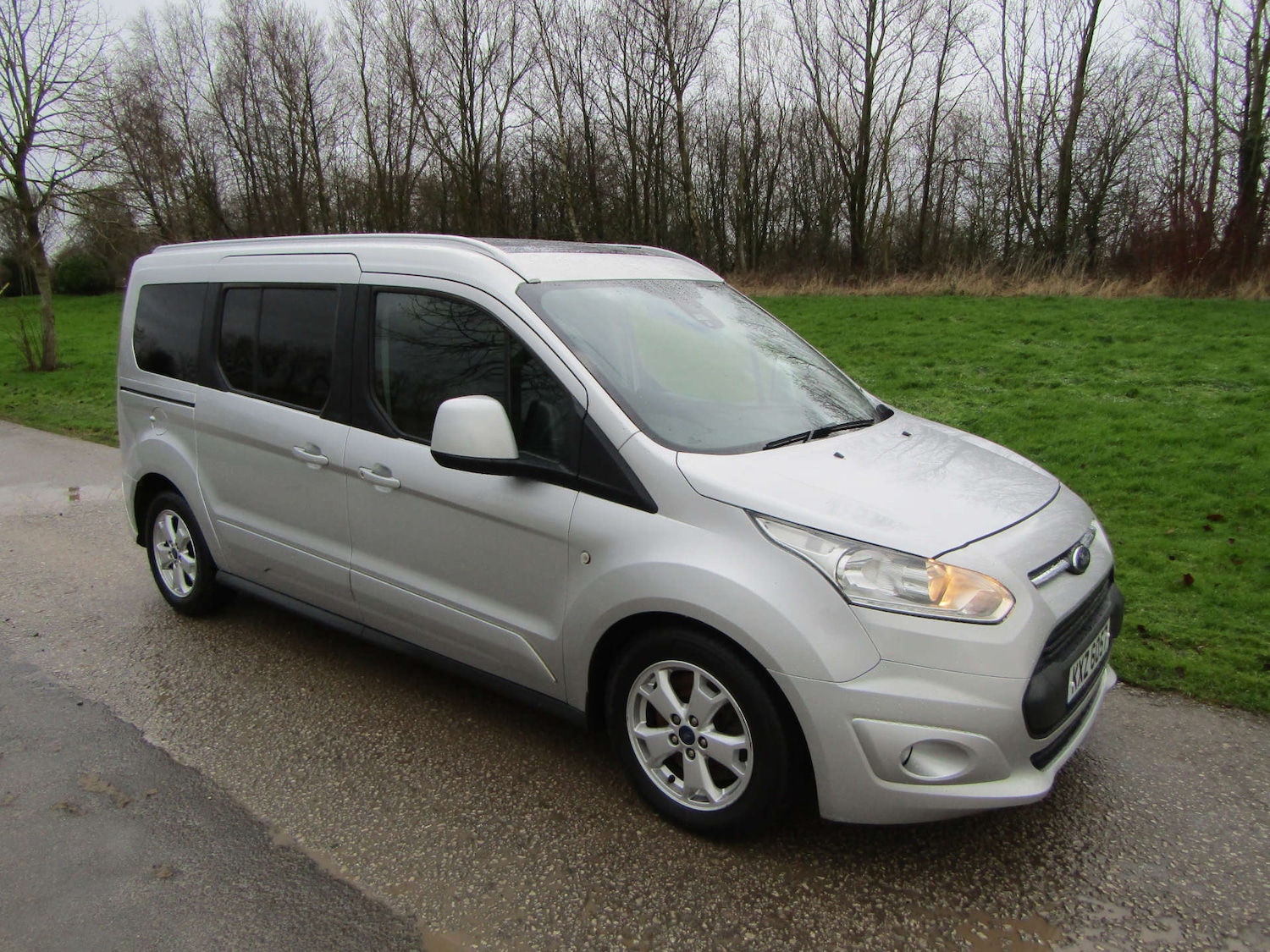 Used Ford Grand Tourneo Connect 2017 for sale - 76968860: Photo 3