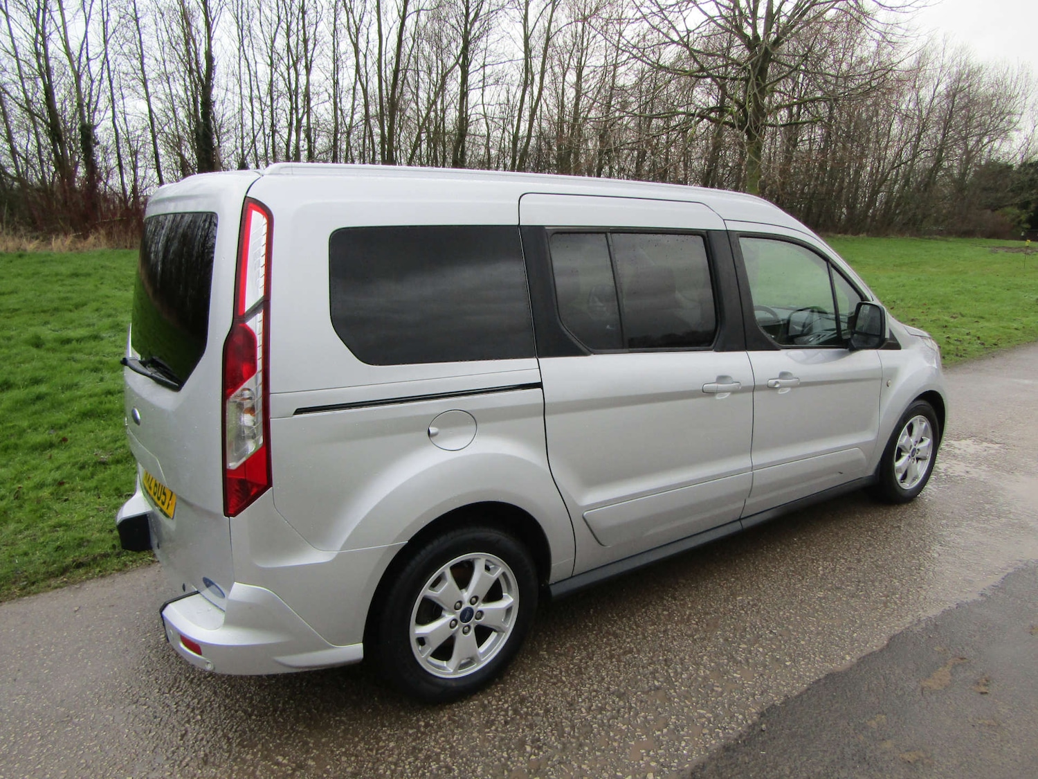 Used Ford Grand Tourneo Connect 2017 for sale - 76968860: Photo 6