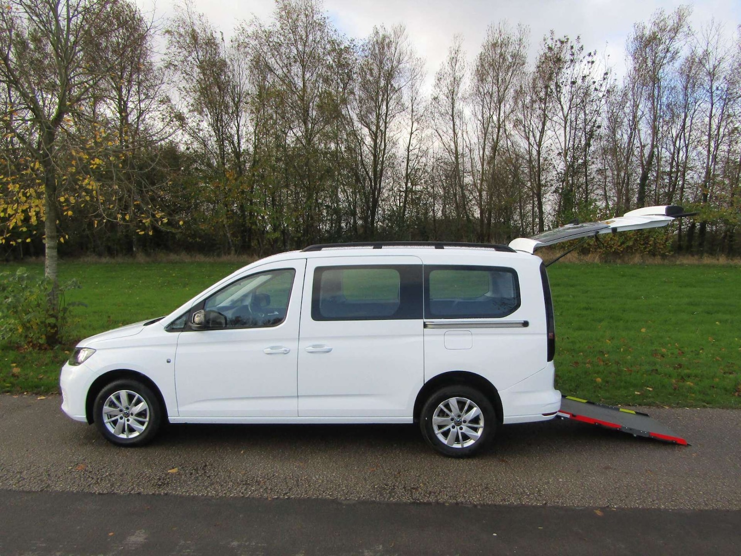 Used Volkswagen Caddy Maxi 2023 for sale - 76968897: Photo 1
