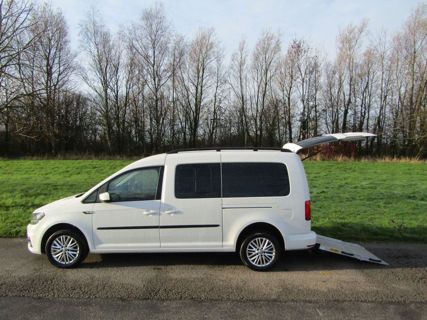 Used Volkswagen Caddy Maxi Life 2020 for sale - 76909131: Photo 1