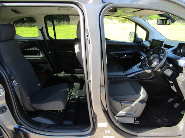 Used Peugeot Rifter 2022 for sale - 76027493: Photo 10