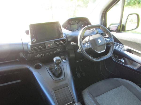 Used Peugeot Rifter 2022 for sale - 76027493: Photo 11
