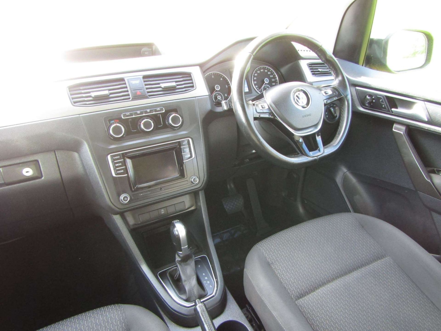 Used Volkswagen Caddy Maxi Life 2020 for sale - 76909056: Photo 10