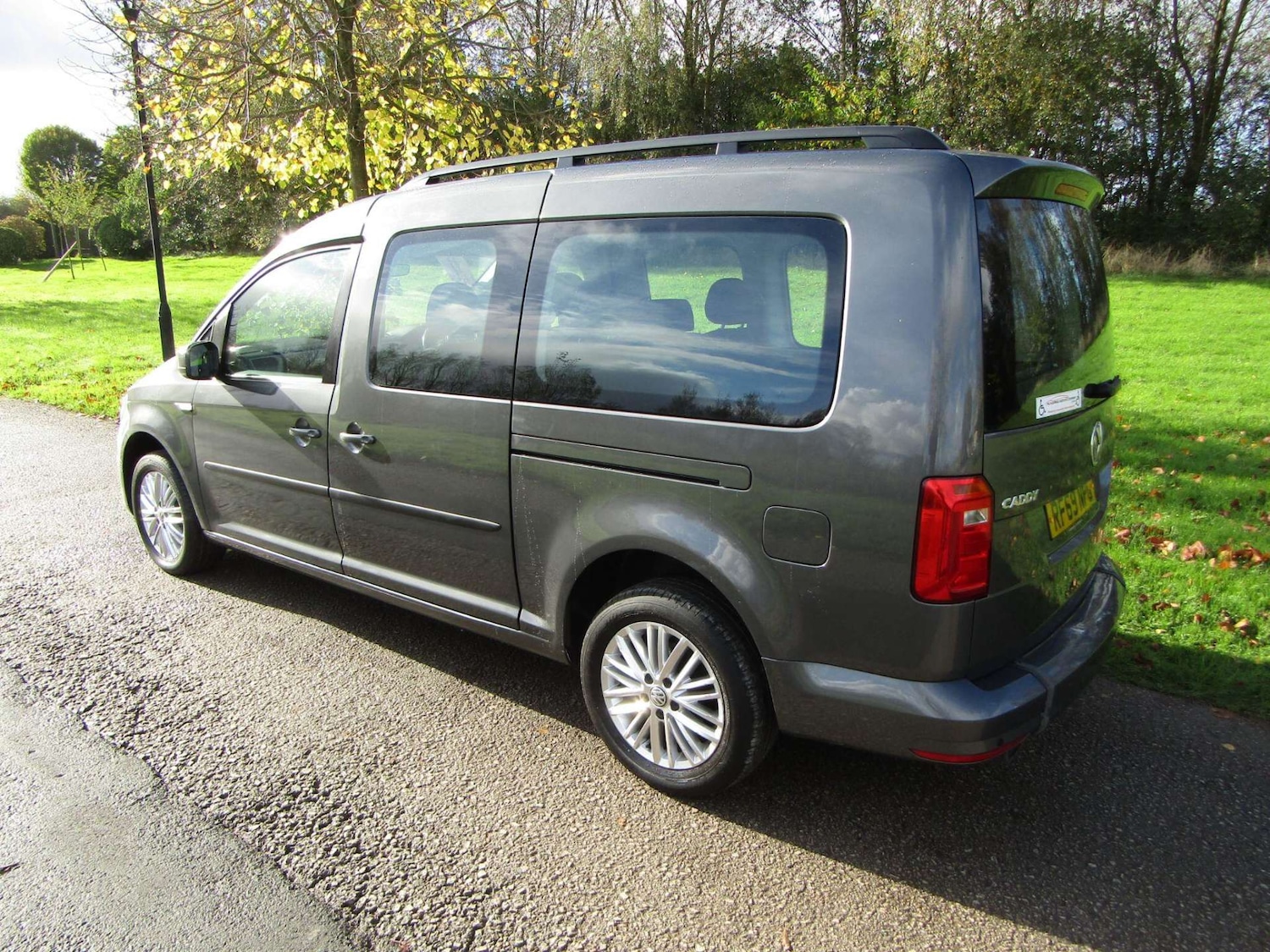 Used Volkswagen Caddy Maxi Life 2020 for sale - 76909056: Photo 5