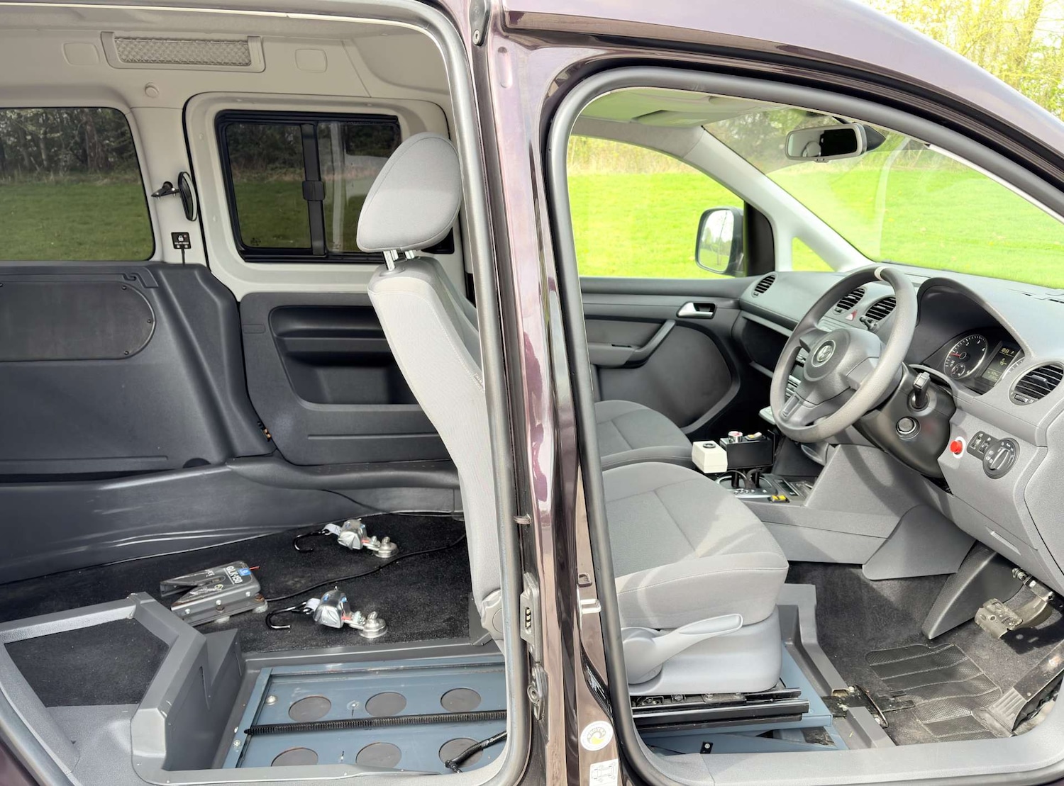 Used Volkswagen Caddy Life 2015 for sale - 78211845: Photo 8