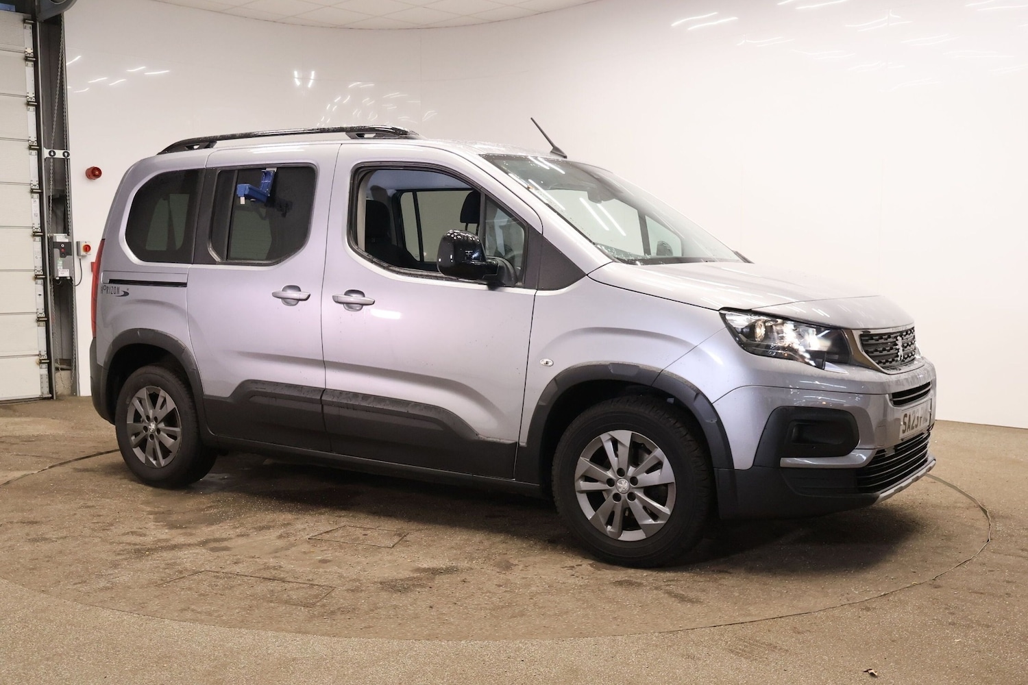 Used Peugeot Rifter 2023 for sale - 76706213: Photo 1