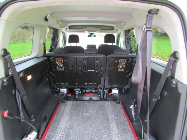 Used Peugeot Rifter 2021 for sale - 76047649: Photo 11