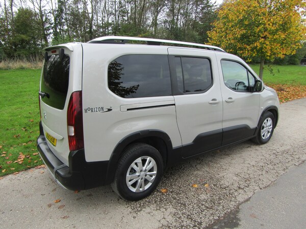 Used Peugeot Rifter 2021 for sale - 76047649: Photo 6