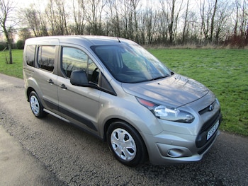 Used Ford Tourneo Connect 2016 for sale - 77022805: Photo