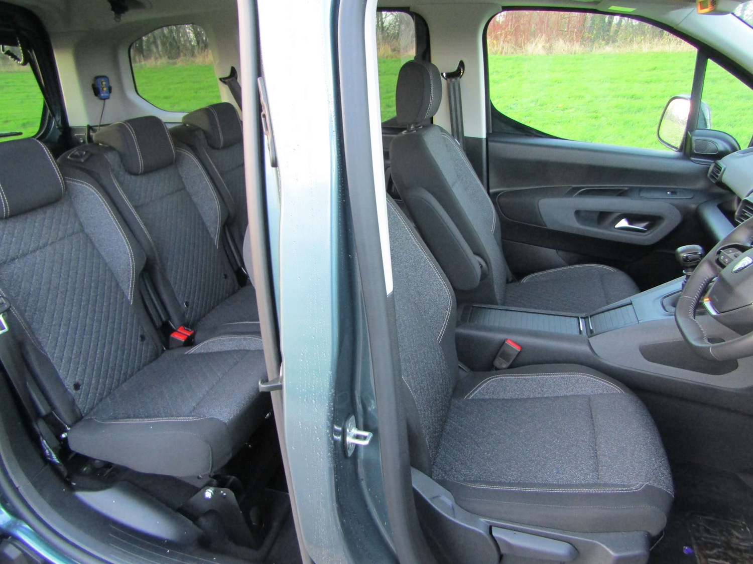 Used Peugeot Rifter 2024 for sale - 76968808: Photo 8