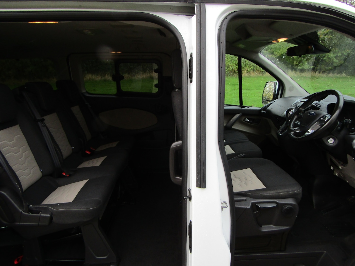 Used Ford Tourneo Custom 2018 for sale - 75869591: Photo 8