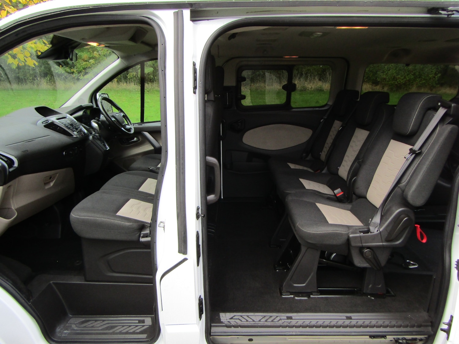 Used Ford Tourneo Custom 2018 for sale - 75869591: Photo 9