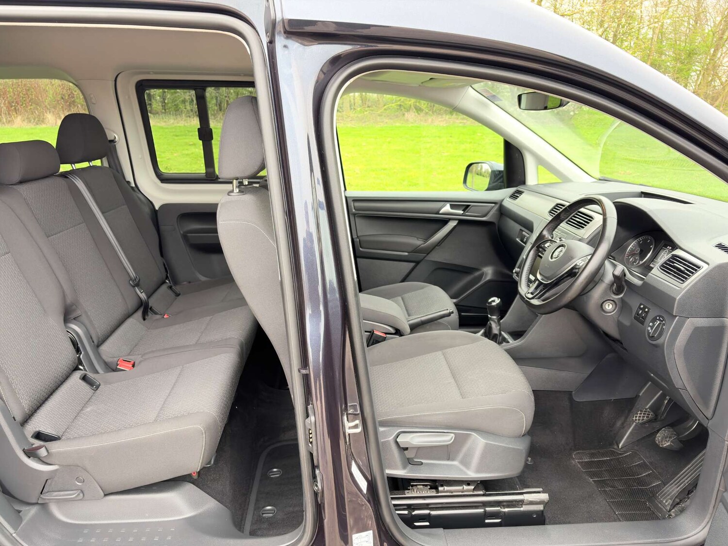 Used Volkswagen Caddy Maxi Life 2020 for sale - 78064649: Photo 8