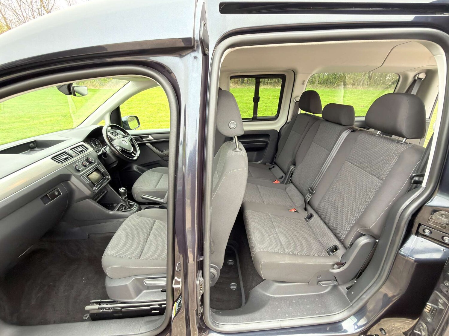 Used Volkswagen Caddy Maxi Life 2020 for sale - 78064649: Photo 9