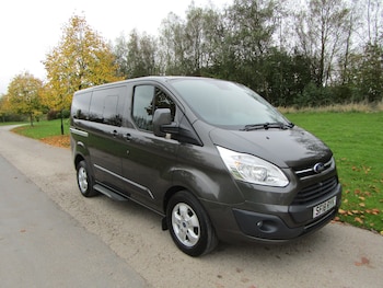 Used Ford Tourneo Custom 2018 for sale - 76205737: Photo