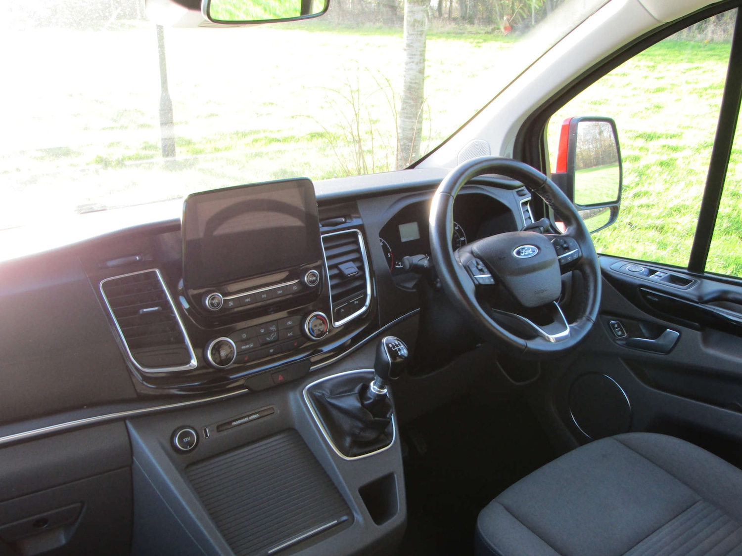 Used Ford Tourneo Custom 2018 for sale - 76968880: Photo 8