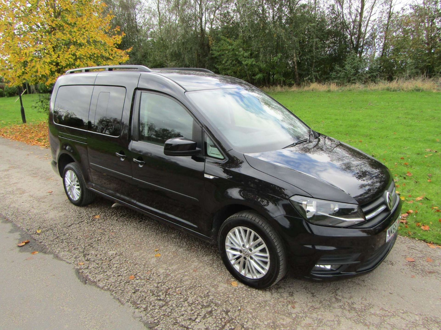 Used Volkswagen Caddy Maxi Life 2018 for sale - 76909149: Photo 4