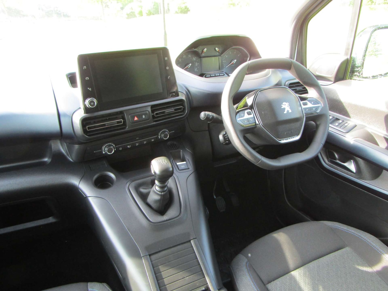 Used Peugeot Rifter 2024 for sale - 76909077: Photo 10