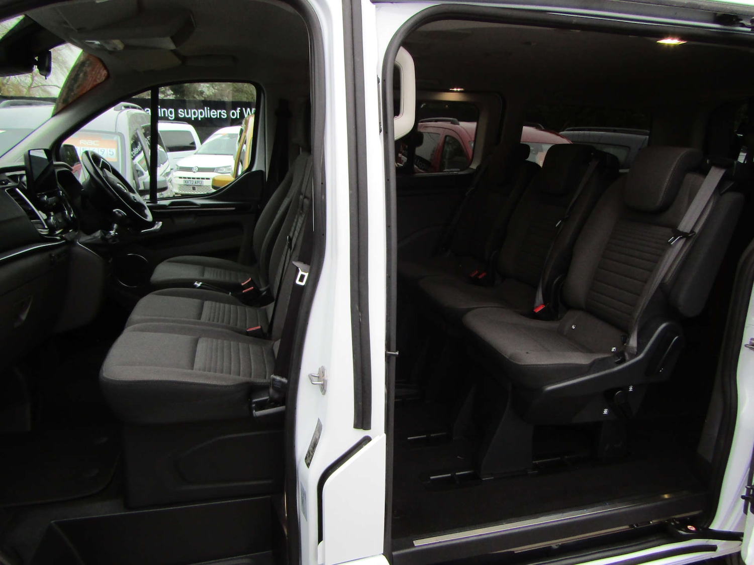 Used Ford Tourneo Custom 2019 for sale - 76968872: Photo 9