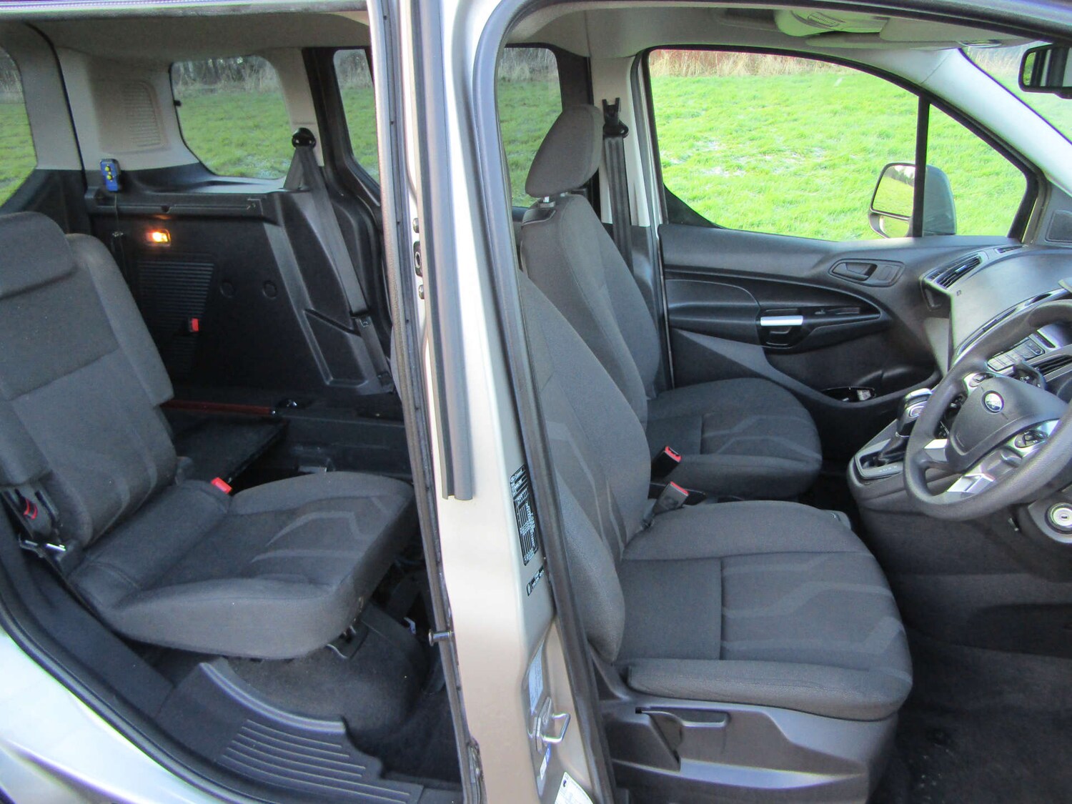 Used Ford Tourneo Connect 2016 for sale - 77920730: Photo 9