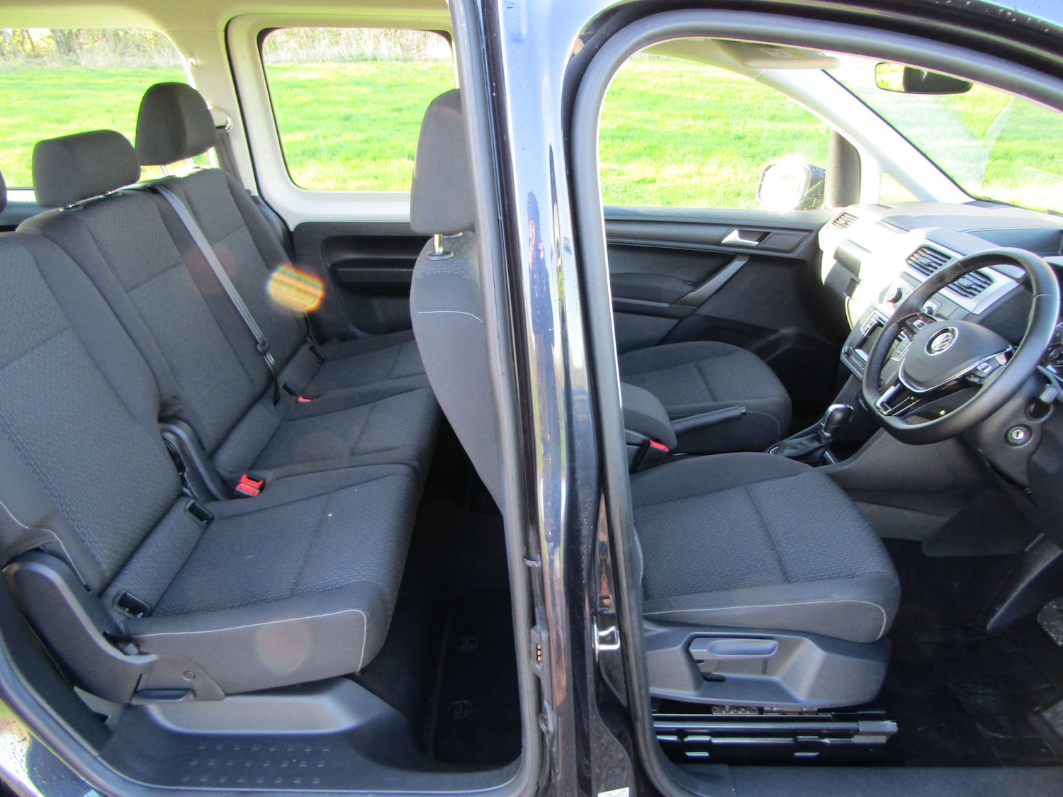 Used Volkswagen Caddy Maxi Life 2020 for sale - 76968809: Photo 9