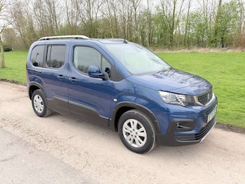 Used Peugeot Rifter 2021 for sale - 79841096: Photo