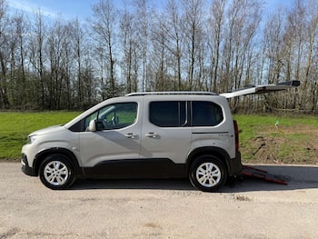 Used Peugeot Rifter 2020 for sale - 79841102: Photo