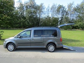 2020 (20) - C20 2.0 TDI 4 Seats WHEELCHAIR ACCESSIBLE DISABLED MOBILITY VEHICLE WAV 5-Door